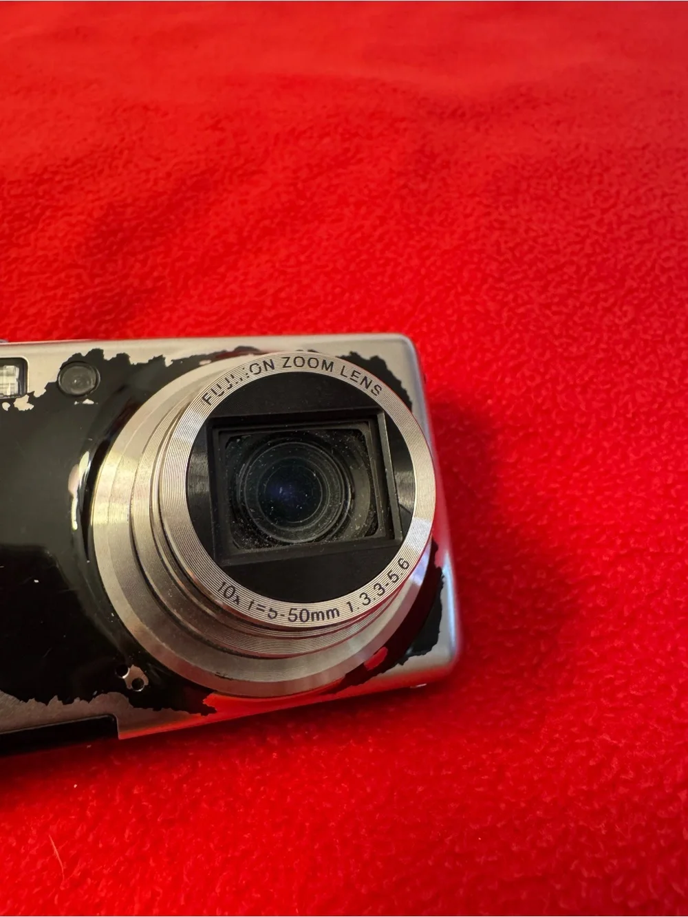 fujifilm digital camera finepix F72EXR -FOR PARTS OR REPAIR